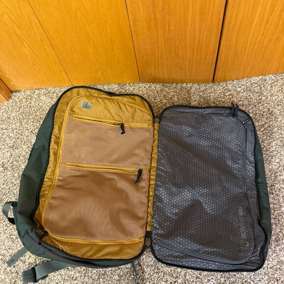 Gregory Border Carry-On 40 - Picture 2 of 3